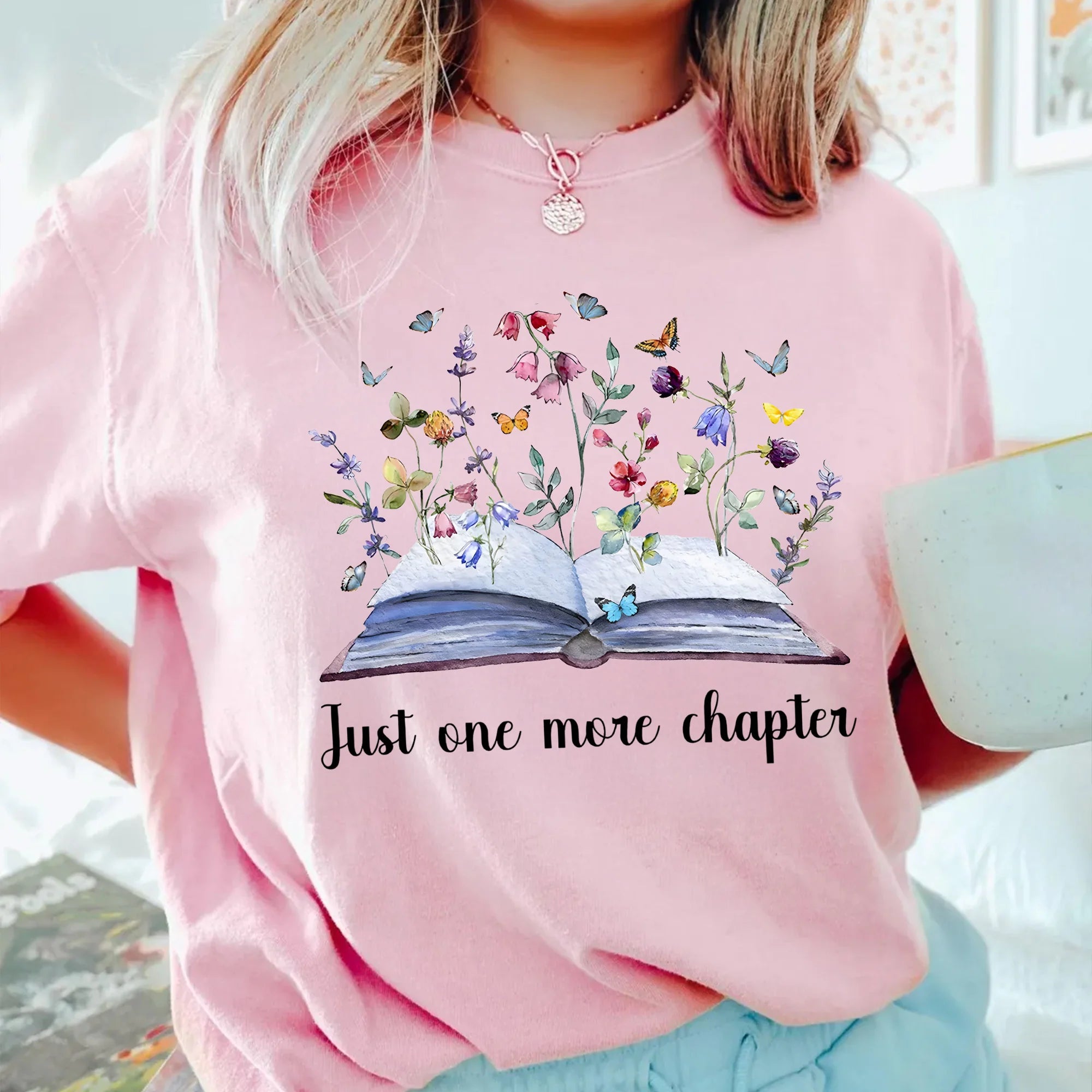 Just One More Chapter T-Shirt, Book Lover Gift, Book Nerd Shirt, Reading Shirt, Readers Shirt, Bookworm Shirt, Funny Reading, Librarian Shirt