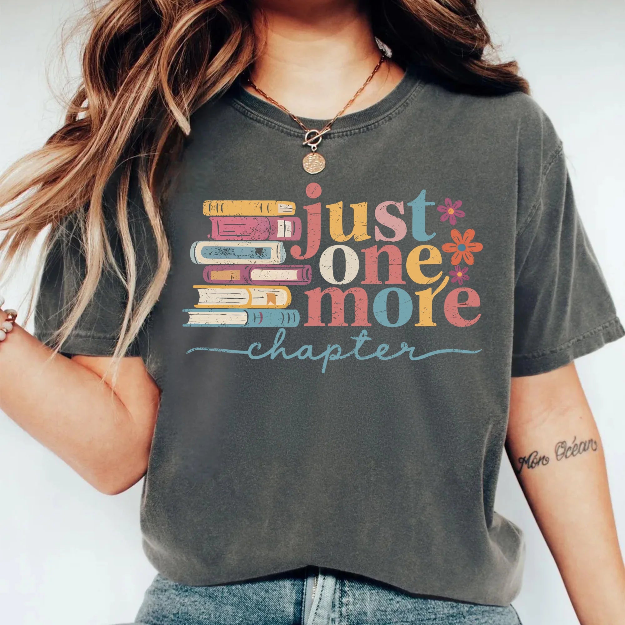 Just One More Chapter T-Shirt – Cute Book Lover Shirt, Retro Pastel Book Stack Tee, Reading Quote Shirt, Bookish Gift for Readers