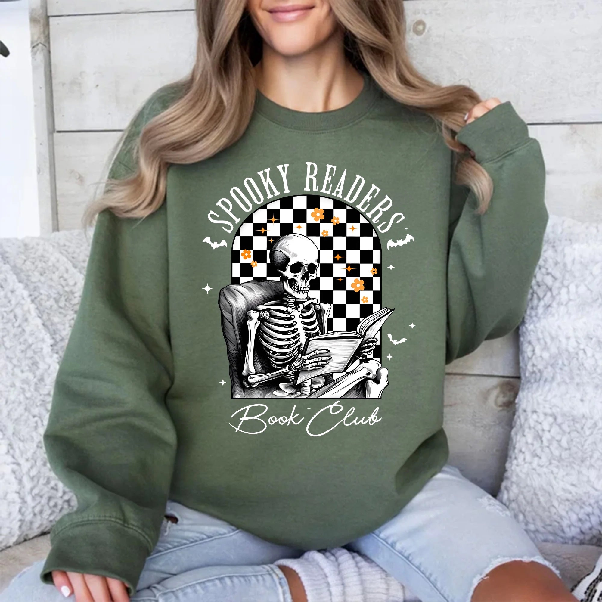 Spooky Readers Book Club Sweatshirt, Spooky season TShirt, Retro Halloween Sweater, Halloween Library Sweater,Halloween Booklover Sweatshirt