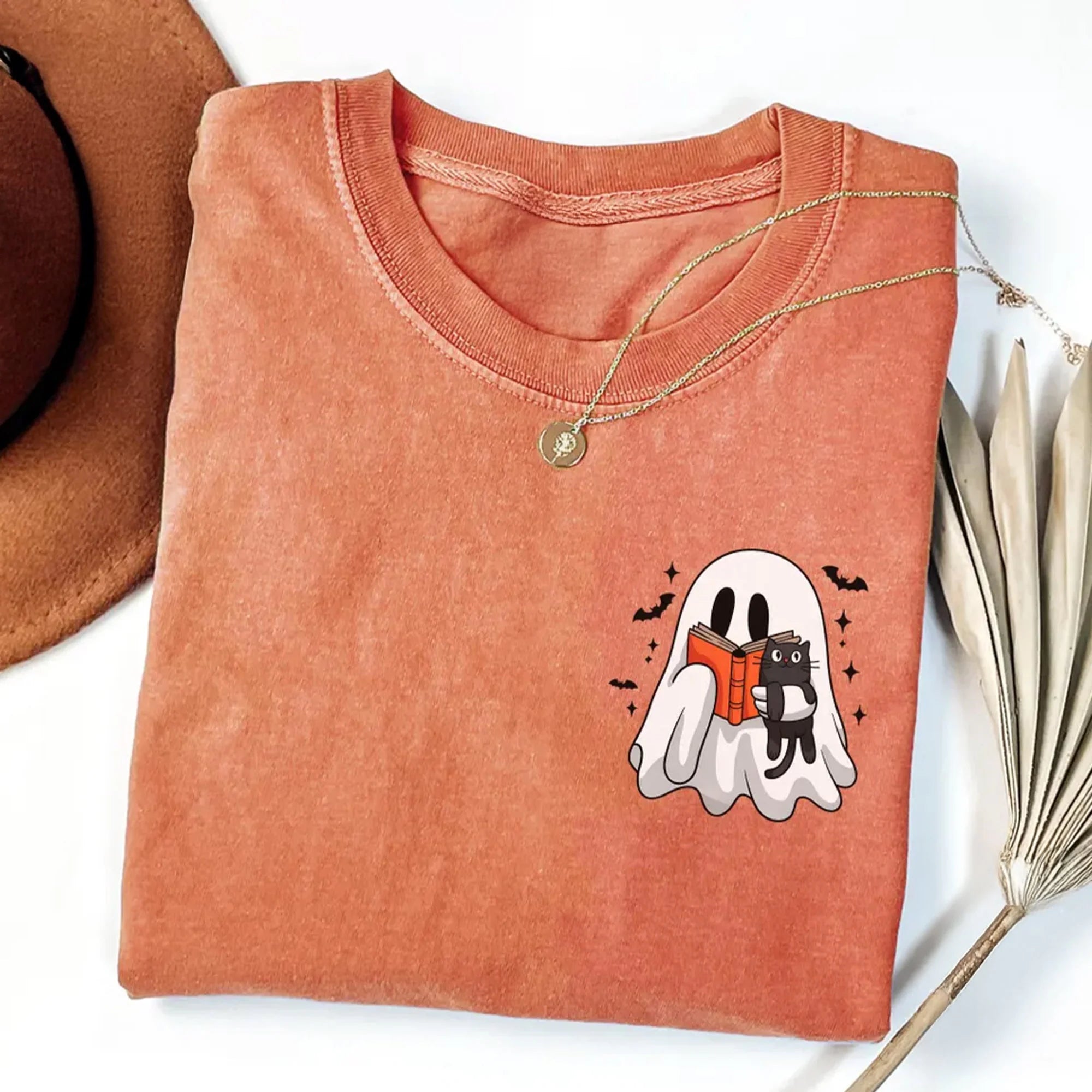 Retro Ghost Reading Book Shirt, Spooky Halloween Teacher Sweatshirt, Librarian Halloween Tee, Book Lover Tshirt Bookish T-shirt Reader Gift