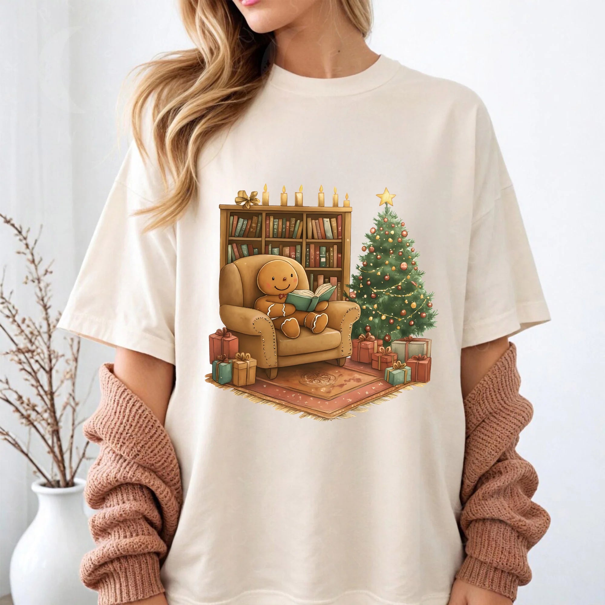 Retro Gingerbread Reading Books Comfort Colors T-Shirt, Christmas Teacher Shirt, Librarian Gingerbread Man Christmas Tshirt, Cute Teacher Gift