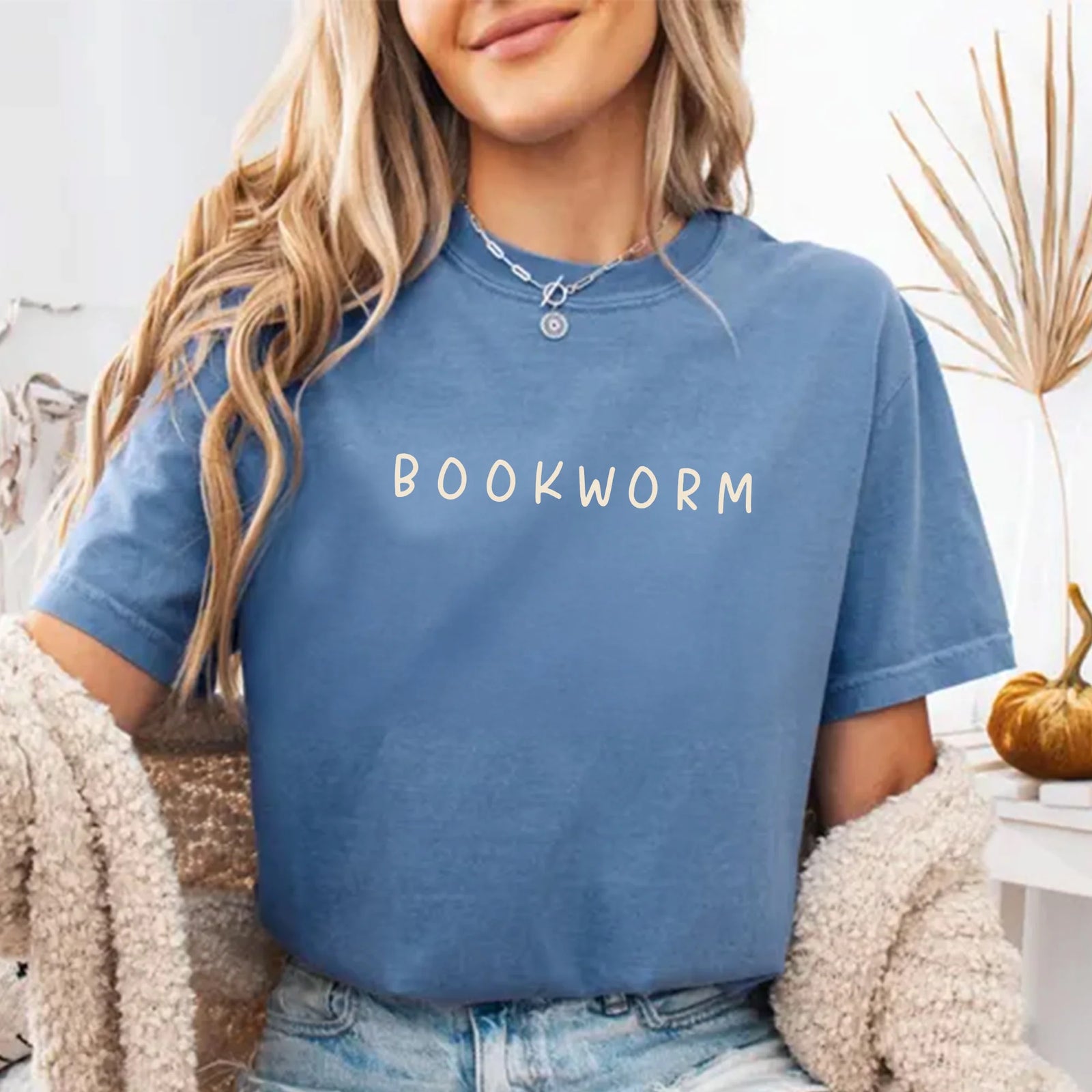 Comfort Colors® Bookworm Shirt, Book Lover T-shirt, Bookish Outfit, Book Club Clothing, Bookworm Tee, Reading Teacher Tshirt, Librarian Gift